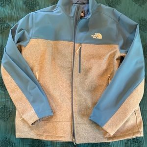 Men’s North Face jacket